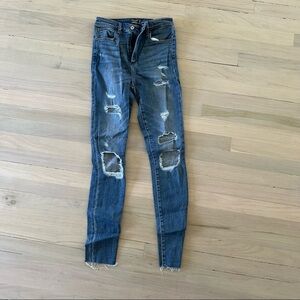 Abercrombie Jeans size 26- 2 Long